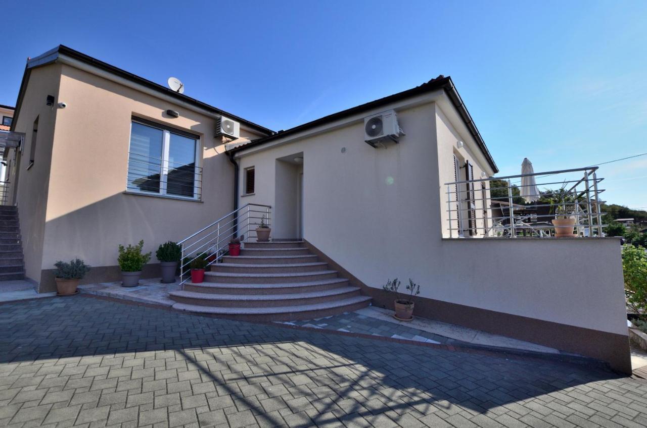 Apartments Golden Hour Jurdani Екстериор снимка
