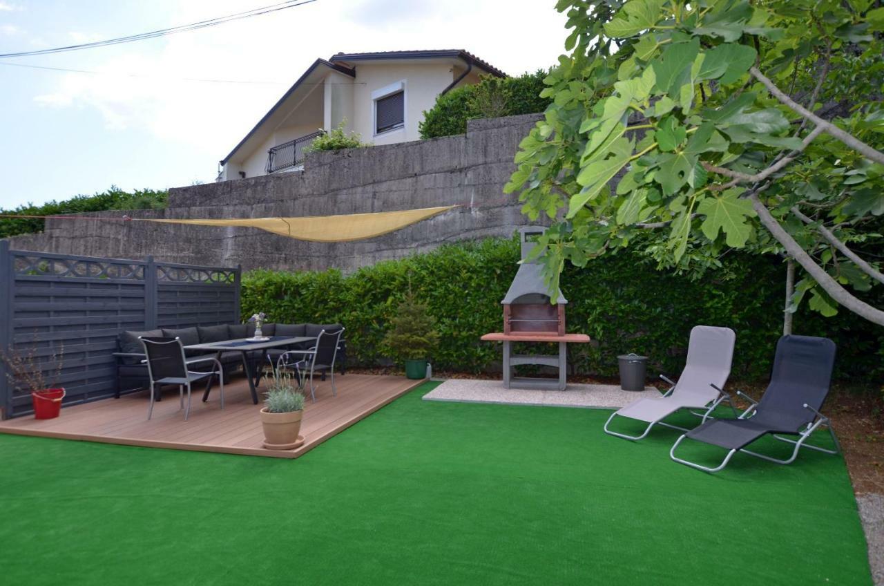 Apartments Golden Hour Jurdani Екстериор снимка
